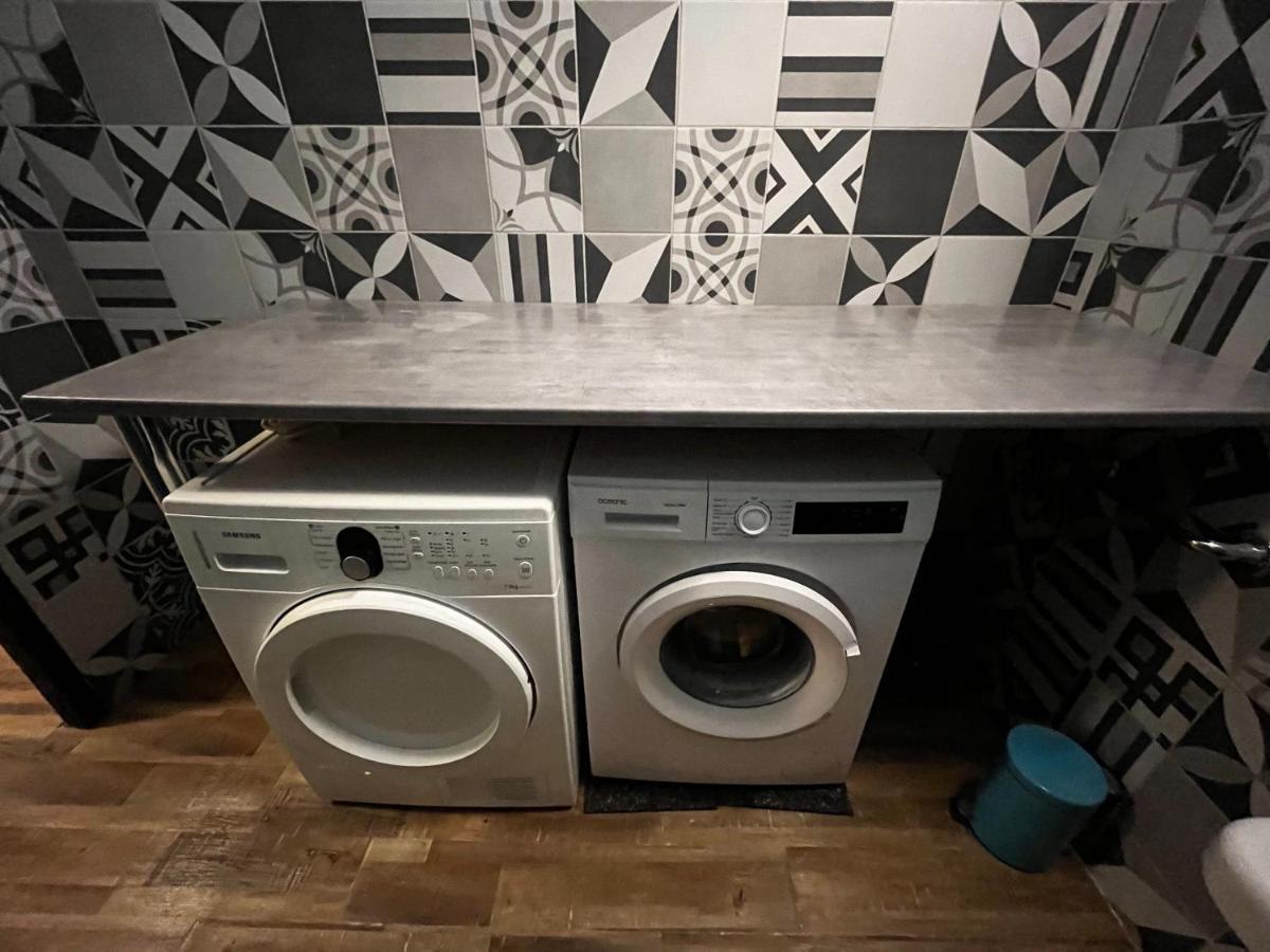 T2 Bis Cosy Proche Gare Apartment Lourdes Bagian luar foto